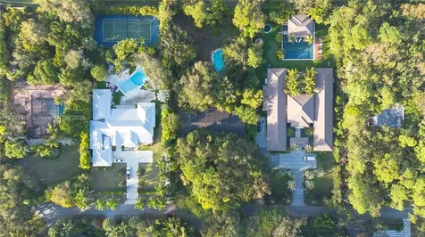 7095 SW 66th Street Miami FL 33143