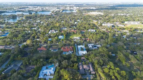 7095 SW 66th Street Miami FL 33143