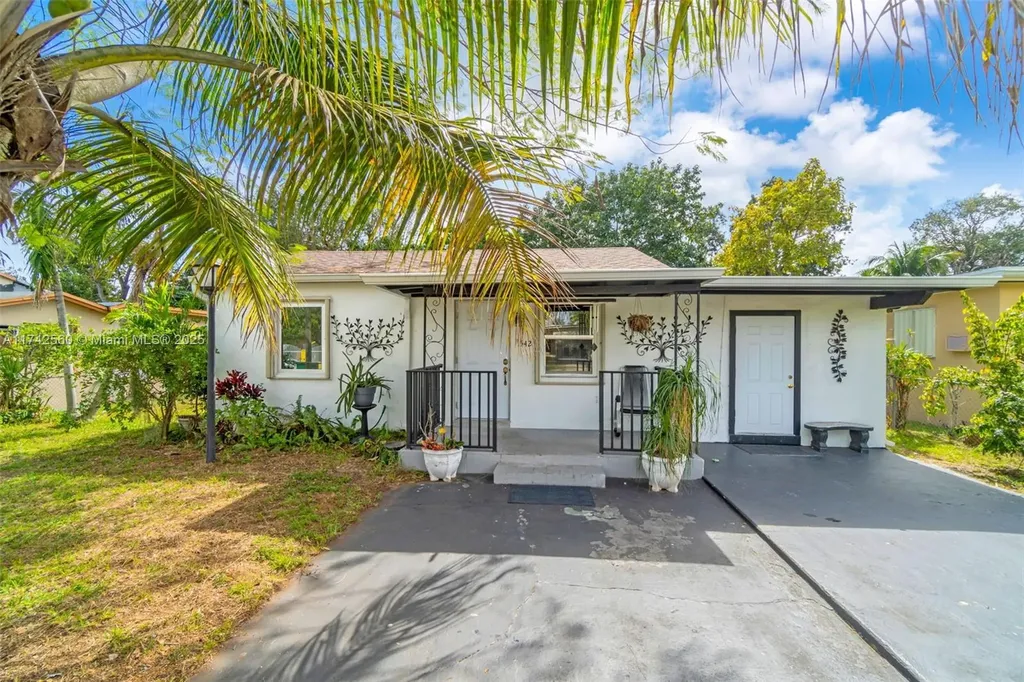 1542 NW 115th Street Miami FL 33167