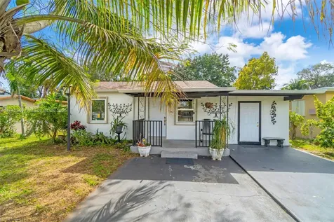 1542 NW 115th Street Miami FL 33167