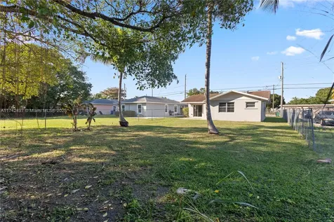 10350 SW 176th Street Miami FL 33157