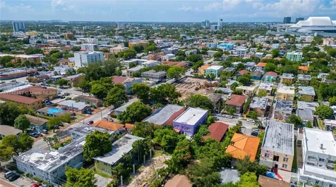 1560 SW 5th Street Miami FL 33135