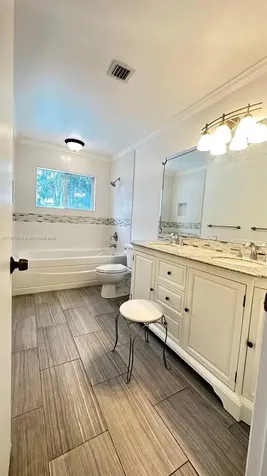 233 NE 199th Terrace Miami FL 33179
