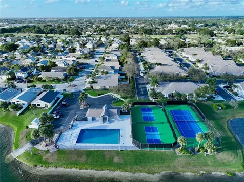 5748 S Plum Bay Parkway Tamarac FL 33321