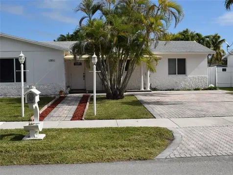 17851 SW 91st Avenue Palmetto Bay FL 33157