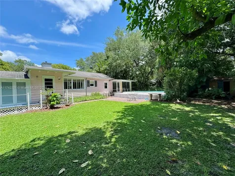194 NW 91st Street El Portal FL 33150