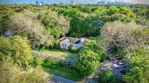 194 NW 91st Street El Portal FL 33150
