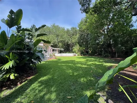 194 NW 91st Street El Portal FL 33150