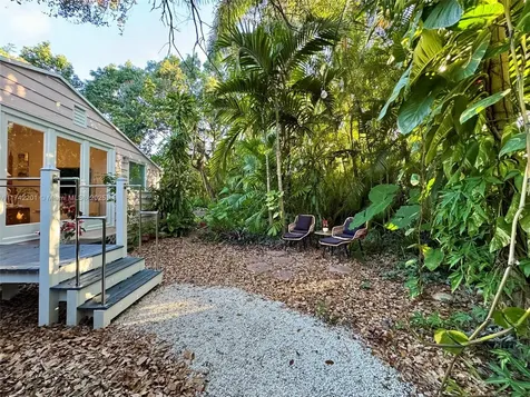 194 NW 91st Street El Portal FL 33150