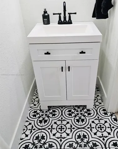 8049 Sanibel Drive Tamarac FL 33321