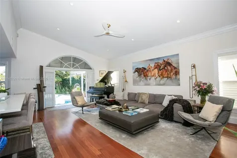 4212 SW 107th Way Davie FL 33328