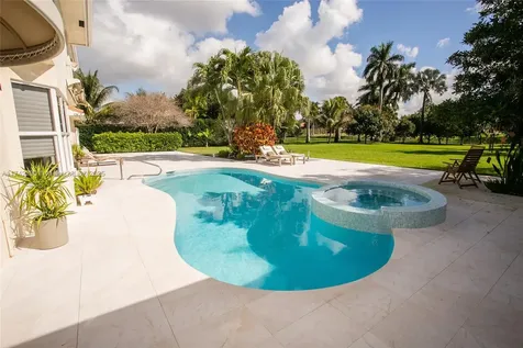 4212 SW 107th Way Davie FL 33328