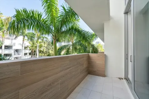 3750 Yacht Club Drive Aventura FL 33180