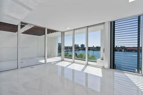 3750 Yacht Club Drive Aventura FL 33180