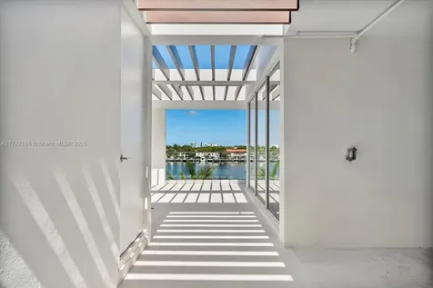 3750 Yacht Club Drive Aventura FL 33180