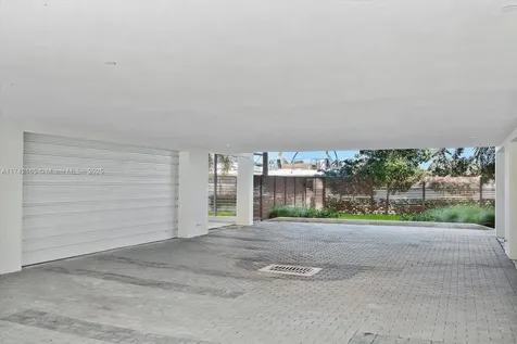 3750 Yacht Club Drive Aventura FL 33180