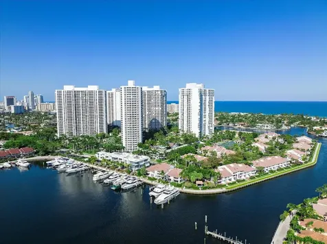 3750 Yacht Club Drive Aventura FL 33180