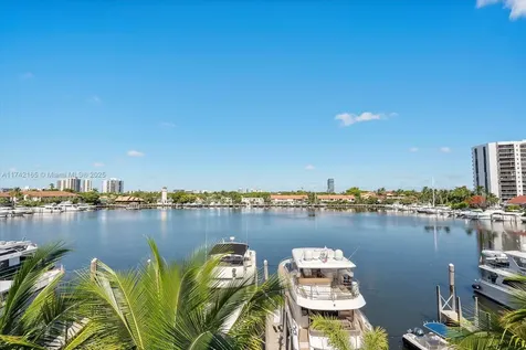 3750 Yacht Club Drive Aventura FL 33180