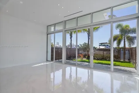 3750 Yacht Club Drive Aventura FL 33180