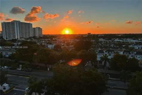 800 Parkview Drive Hallandale Beach FL 33009