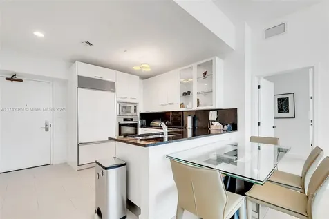 6799 Collins Avenue Miami Beach FL 33141