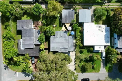 510 Raven Avenue Miami Springs FL 33166