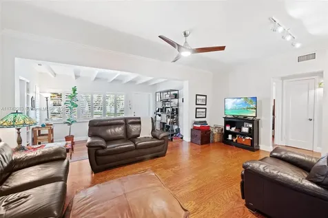 510 Raven Avenue Miami Springs FL 33166