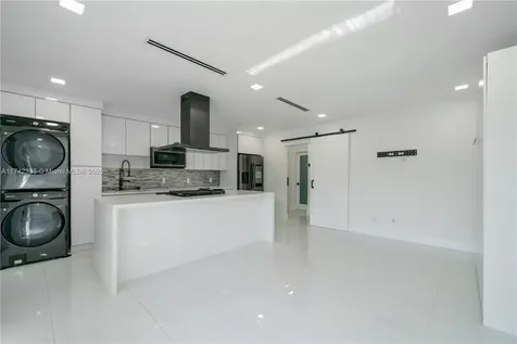 2700 NE 135th Street North Miami FL 33181
