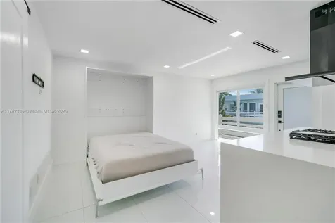 2700 NE 135th Street North Miami FL 33181