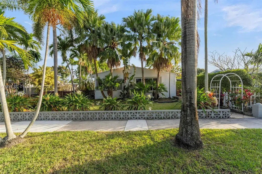 1614 Fletcher Street Hollywood FL 33020