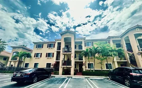 22441 SW 88th Place Cutler Bay FL 33190
