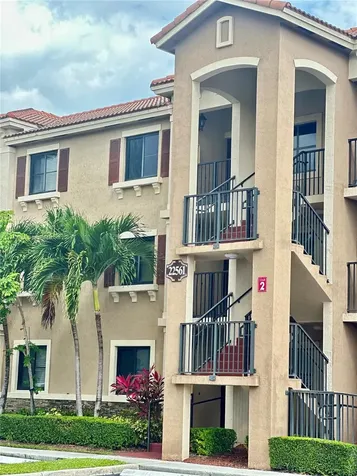22441 SW 88th Place Cutler Bay FL 33190