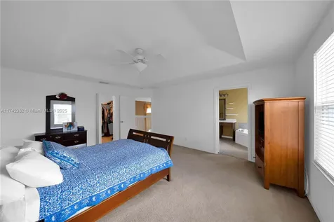 207 Berenger Walk Royal Palm Beach FL 33414