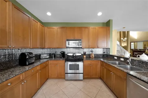 207 Berenger Walk Royal Palm Beach FL 33414