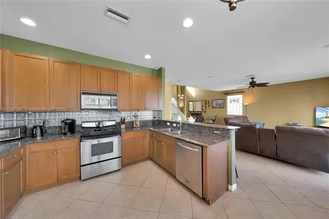 207 Berenger Walk Royal Palm Beach FL 33414