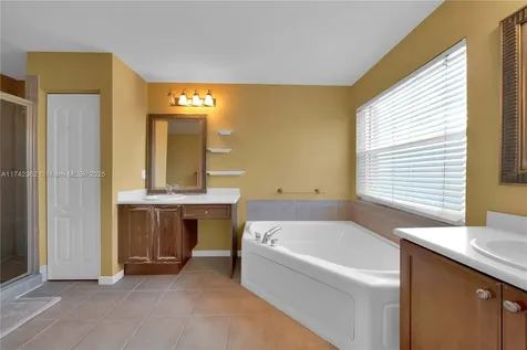 207 Berenger Walk Royal Palm Beach FL 33414