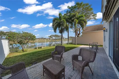 207 Berenger Walk Royal Palm Beach FL 33414