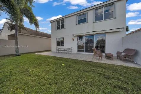 207 Berenger Walk Royal Palm Beach FL 33414