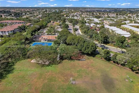 207 Berenger Walk Royal Palm Beach FL 33414