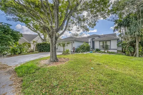 7102 NW 45th Avenue Coconut Creek FL 33073