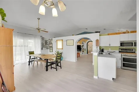 7102 NW 45th Avenue Coconut Creek FL 33073