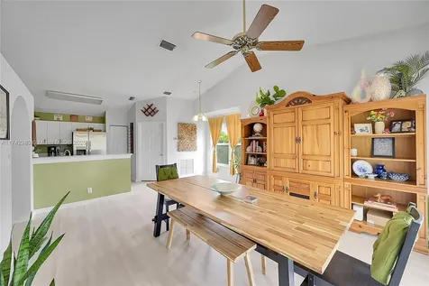 7102 NW 45th Avenue Coconut Creek FL 33073