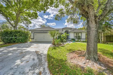 7102 NW 45th Avenue Coconut Creek FL 33073