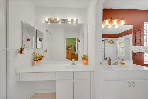 7102 NW 45th Avenue Coconut Creek FL 33073