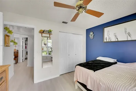 7102 NW 45th Avenue Coconut Creek FL 33073