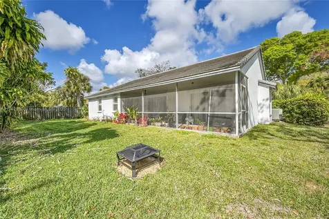 7102 NW 45th Avenue Coconut Creek FL 33073