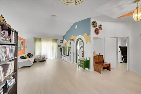 7102 NW 45th Avenue Coconut Creek FL 33073