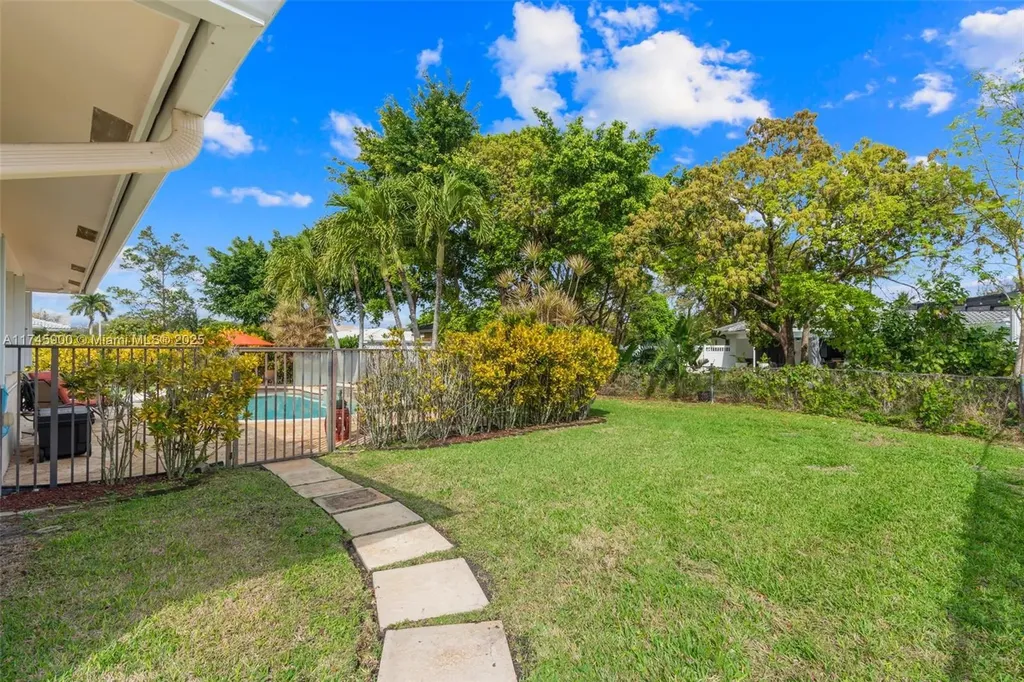 10355 NW 39th Manor Coral Springs FL 33065