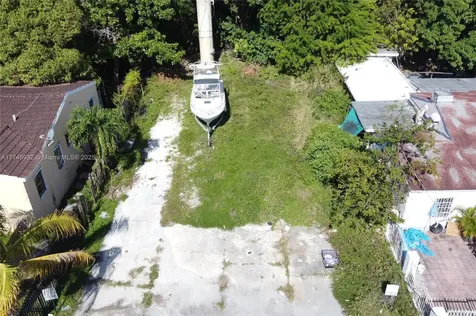 321 NW 37th Street Miami FL 33127