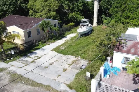 321 NW 37th Street Miami FL 33127